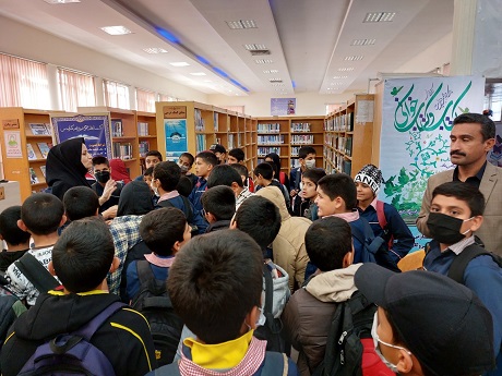 بازدید مدارس از کتابخانه